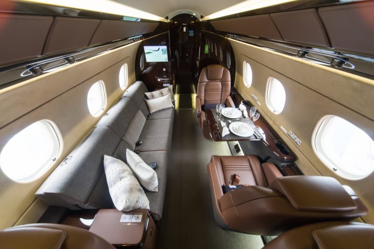 Luxury,Interior,In,Bright,And,Brown,Colors,In,The,Private